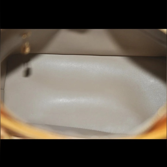 Authentic Louis Vuitton Vernis Houston Shoulder Hand Bag Yellow datecode LW0959 - Picture 15 of 17